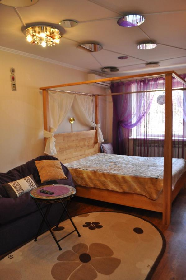 Cozy Apartments Near The Mcdonalds Kremenchuk Exterior photo